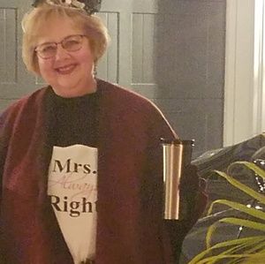 Meet your Posher, Denise